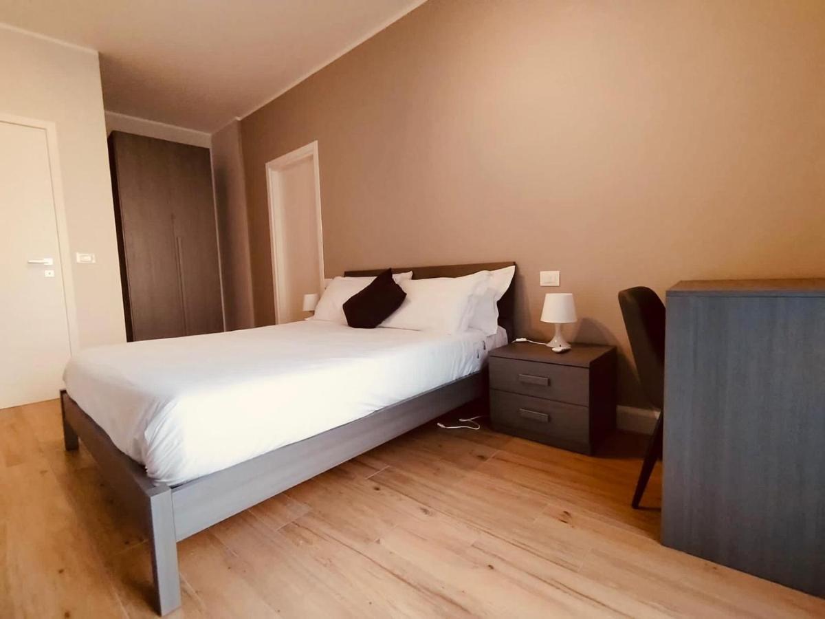 Hh Hermoso Housing Asti Eksteriør billede