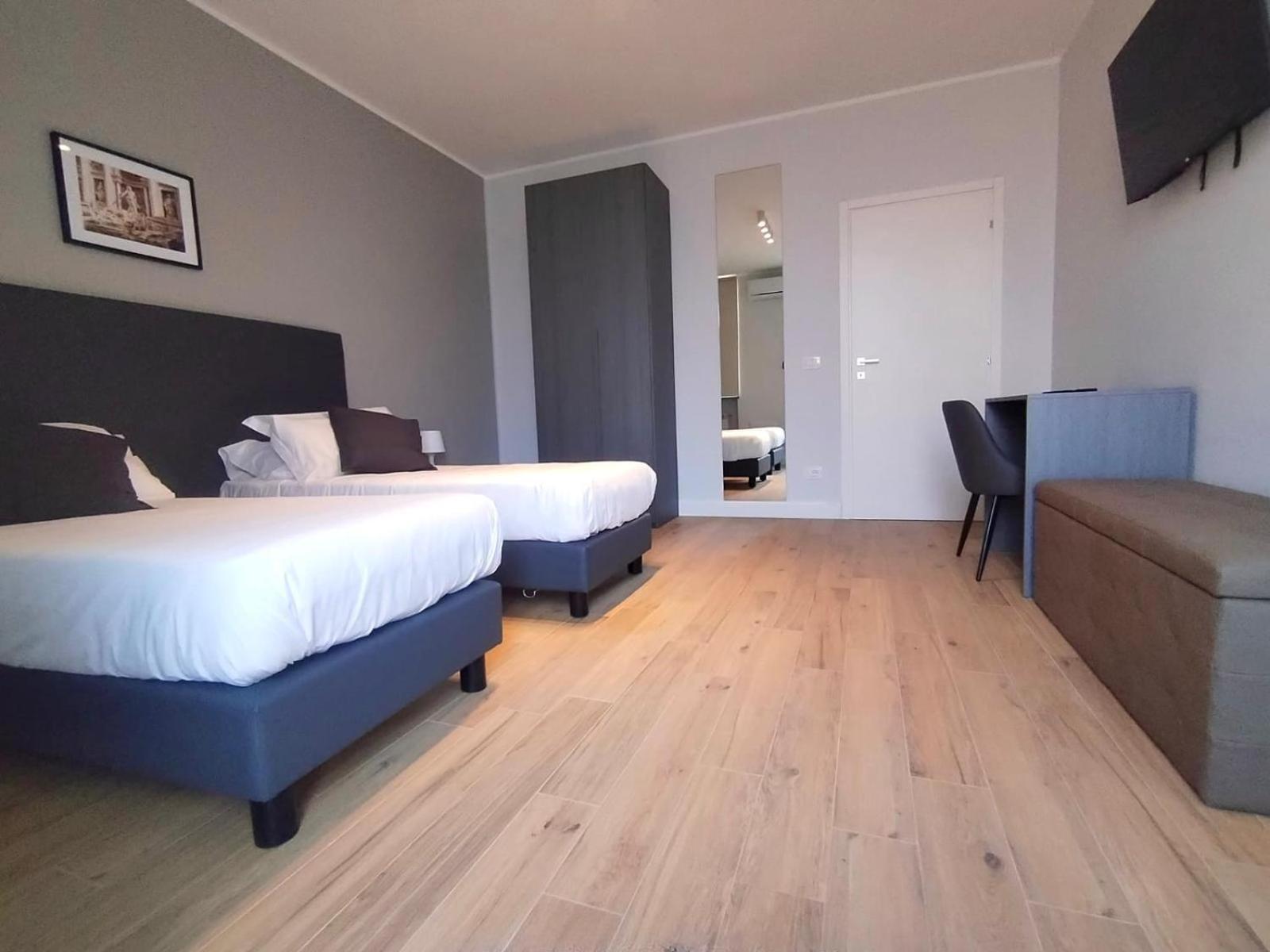 Hh Hermoso Housing Asti Eksteriør billede