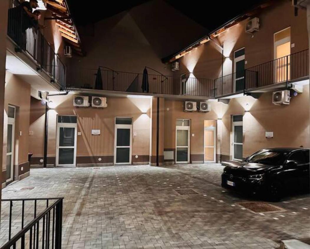 Hh Hermoso Housing Asti Eksteriør billede