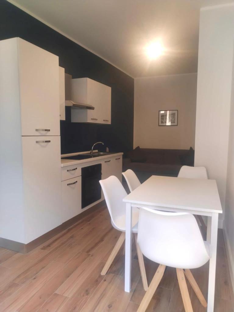 Hh Hermoso Housing Asti Eksteriør billede